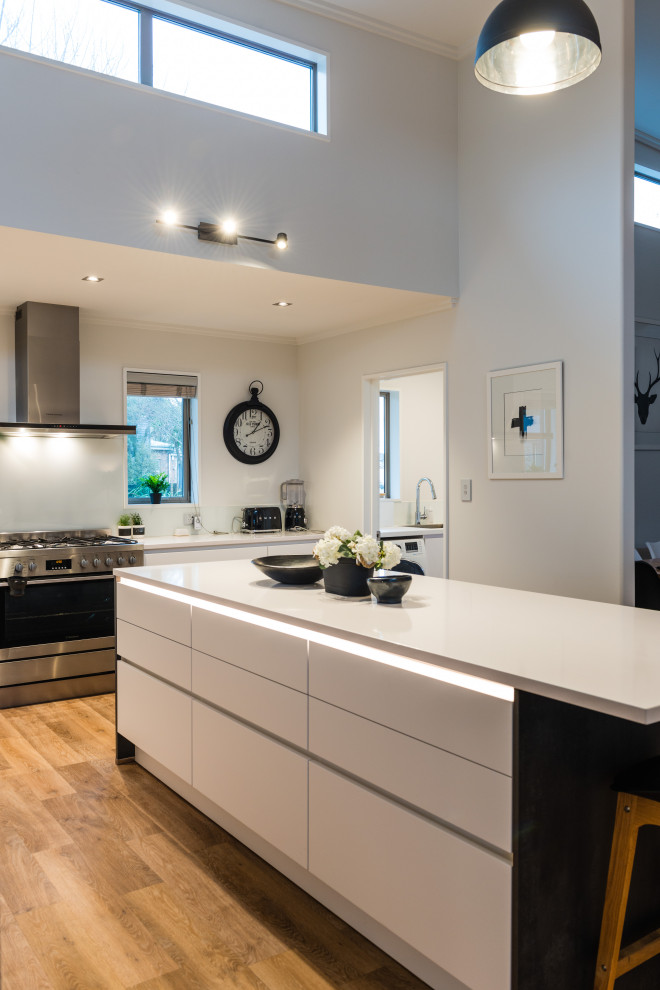 Kitchen Renovation to accentuate ceiling heights