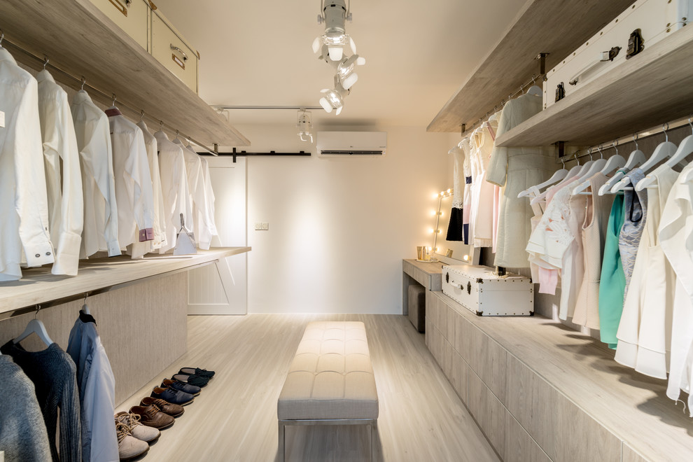 Inspiration for a contemporary storage and wardrobe in Singapore.