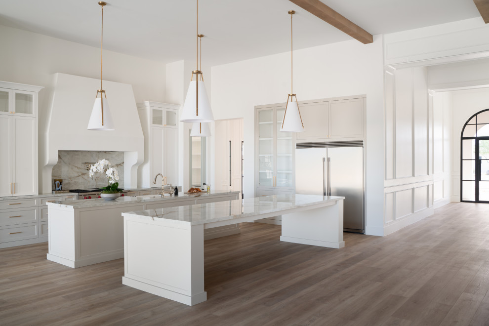 Transitional kitchen photo in Phoenix