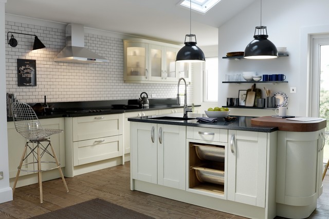 Wren Kitchens - Shaker Alabaster Timber