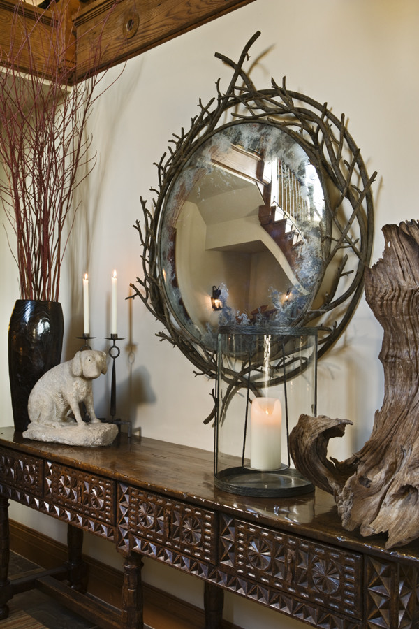 This is an example of a contemporary entryway in Orange County.