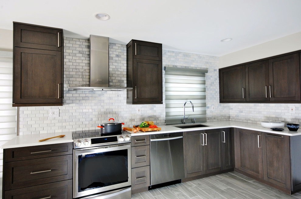Inspiration for a transitional kitchen remodel in Philadelphia