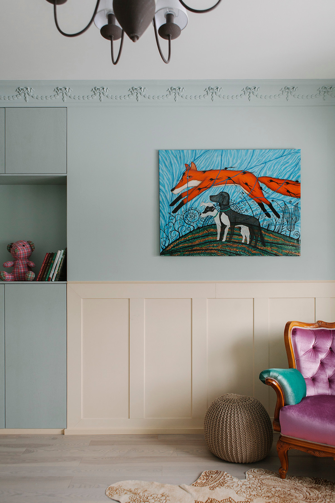 Яркий современный дизайн трехэтажного таунхауса площадью 230 кв.м в КП Бристоль