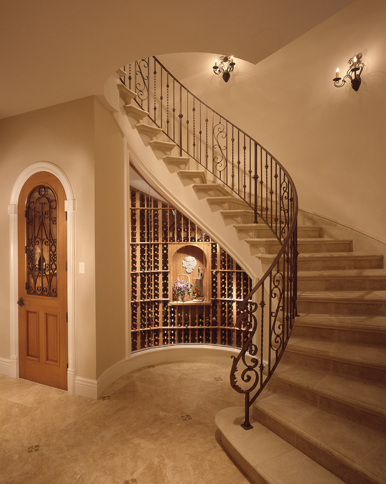 Photo of a traditional curved staircase in Miami.