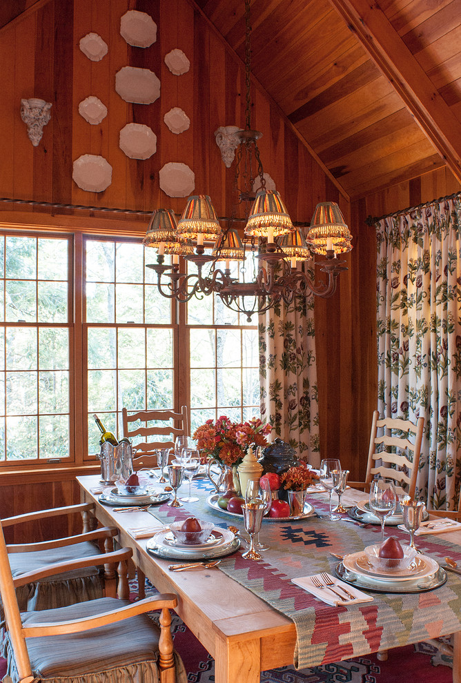 Design ideas for a mid-sized country dining room in Charlotte.