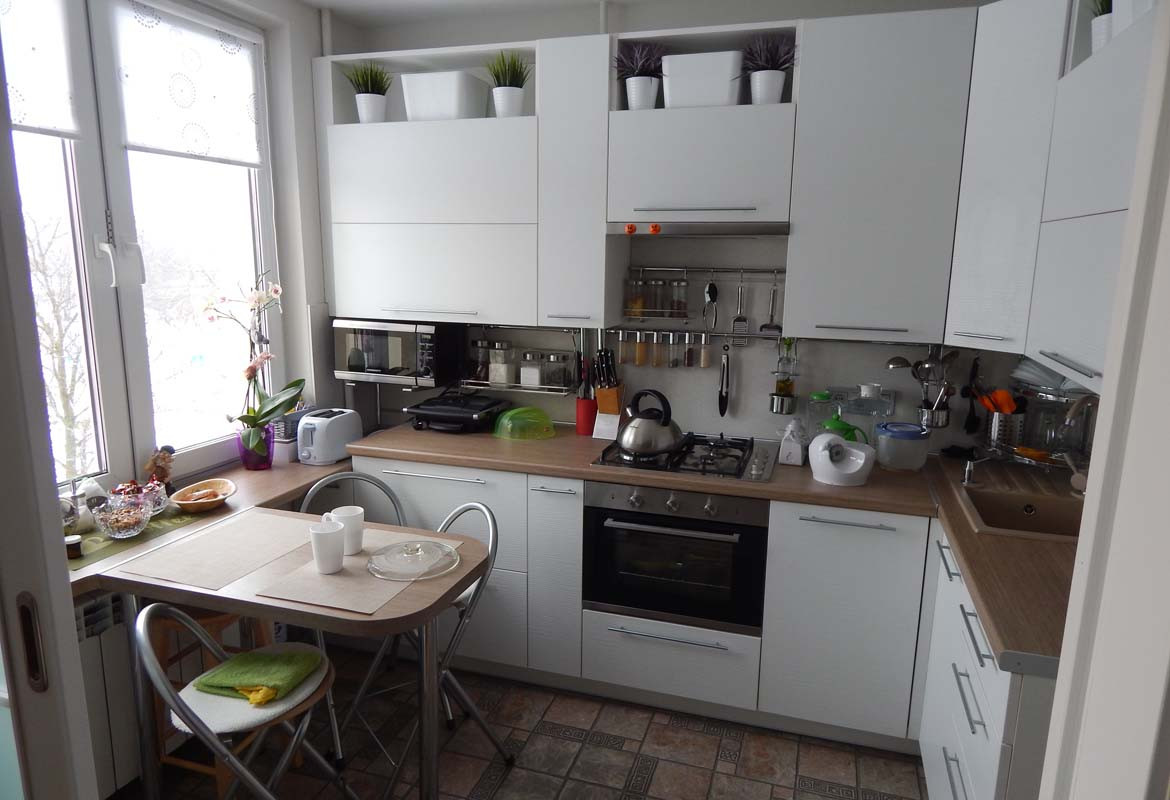 Кухни с фасадами из пластика