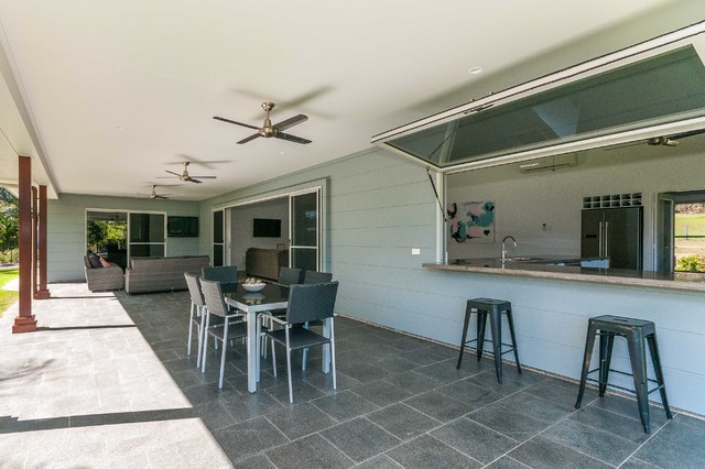 Jantzen Constructions - Baruby Boulevard contemporary-vardagsrum