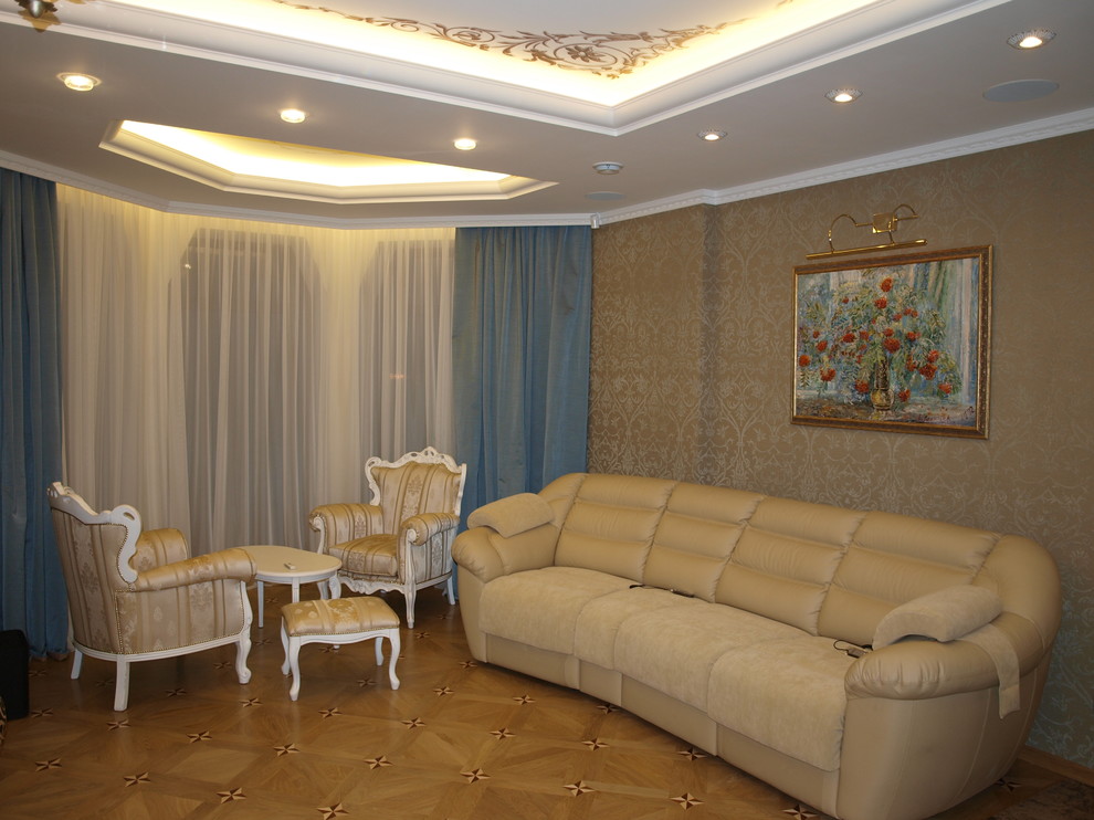 Дом на склоне холма