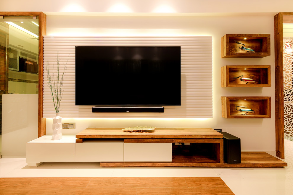 Design ideas for a living room in Mumbai.