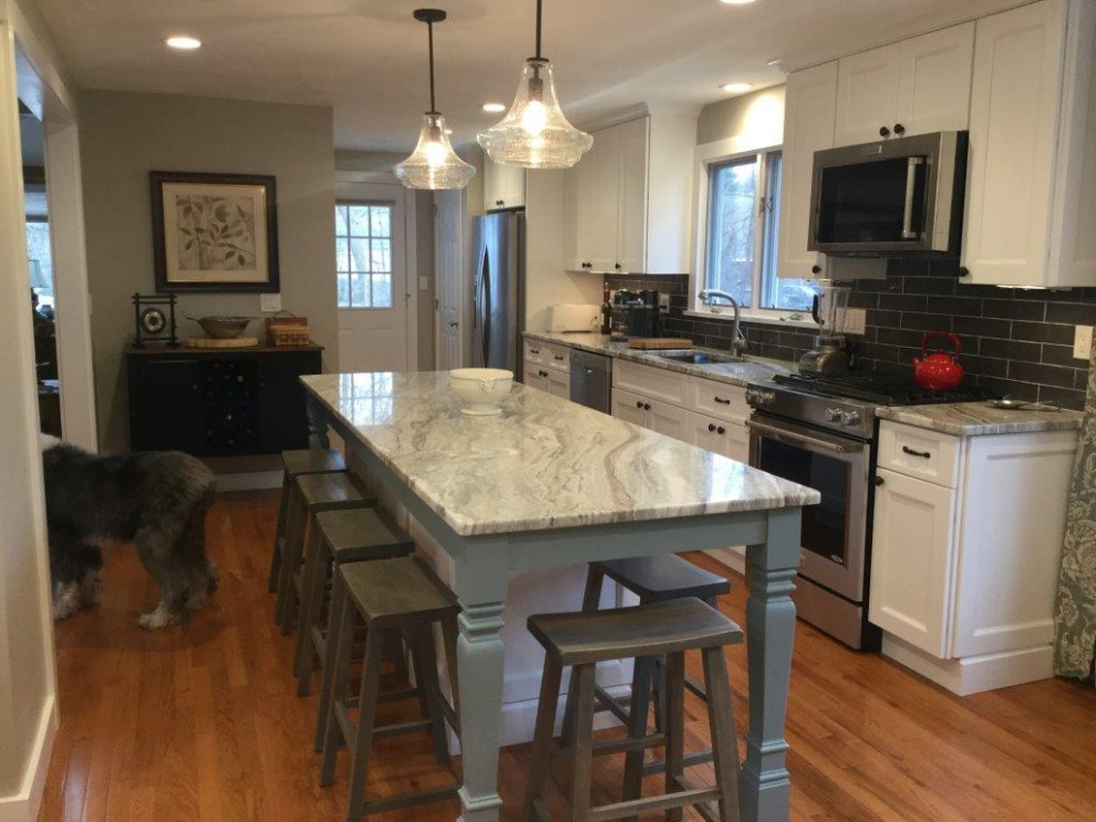 Kitchen - kitchen idea in Boston