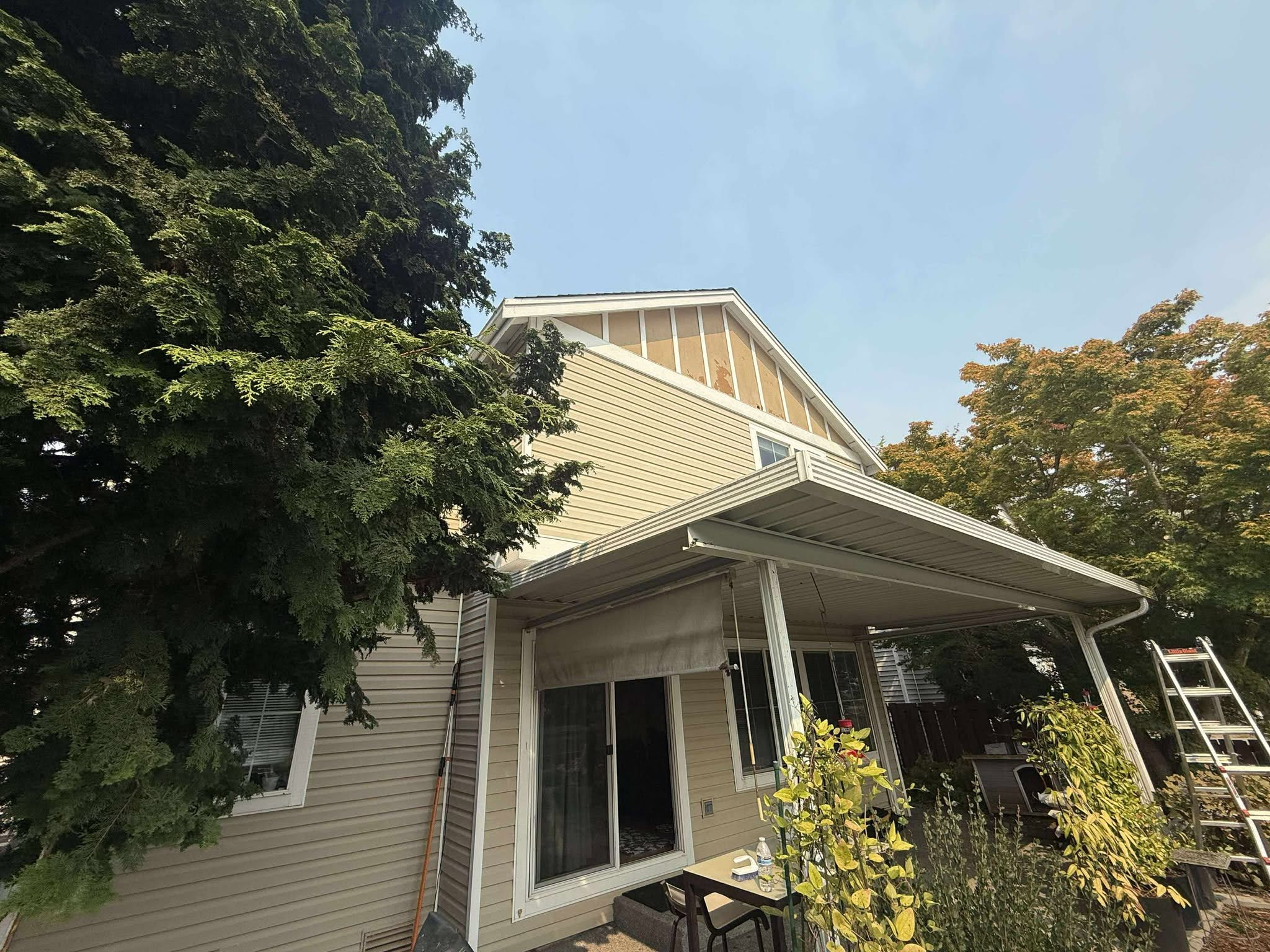 Exterior Wood Repairs & Repaint