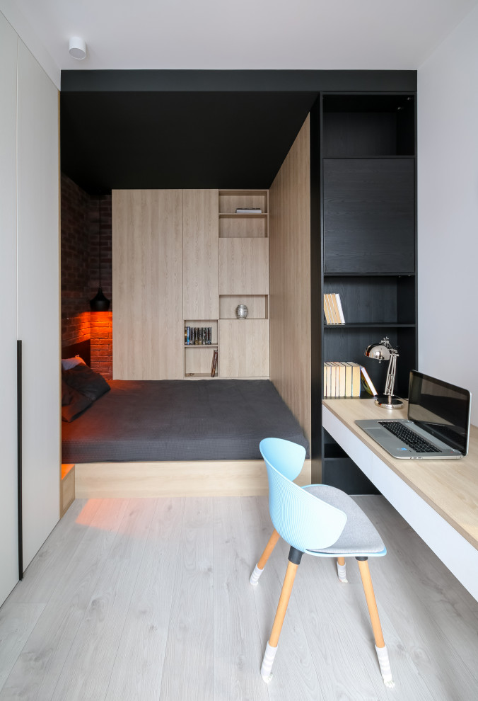 Квартира для молодой студентки. Спальня.