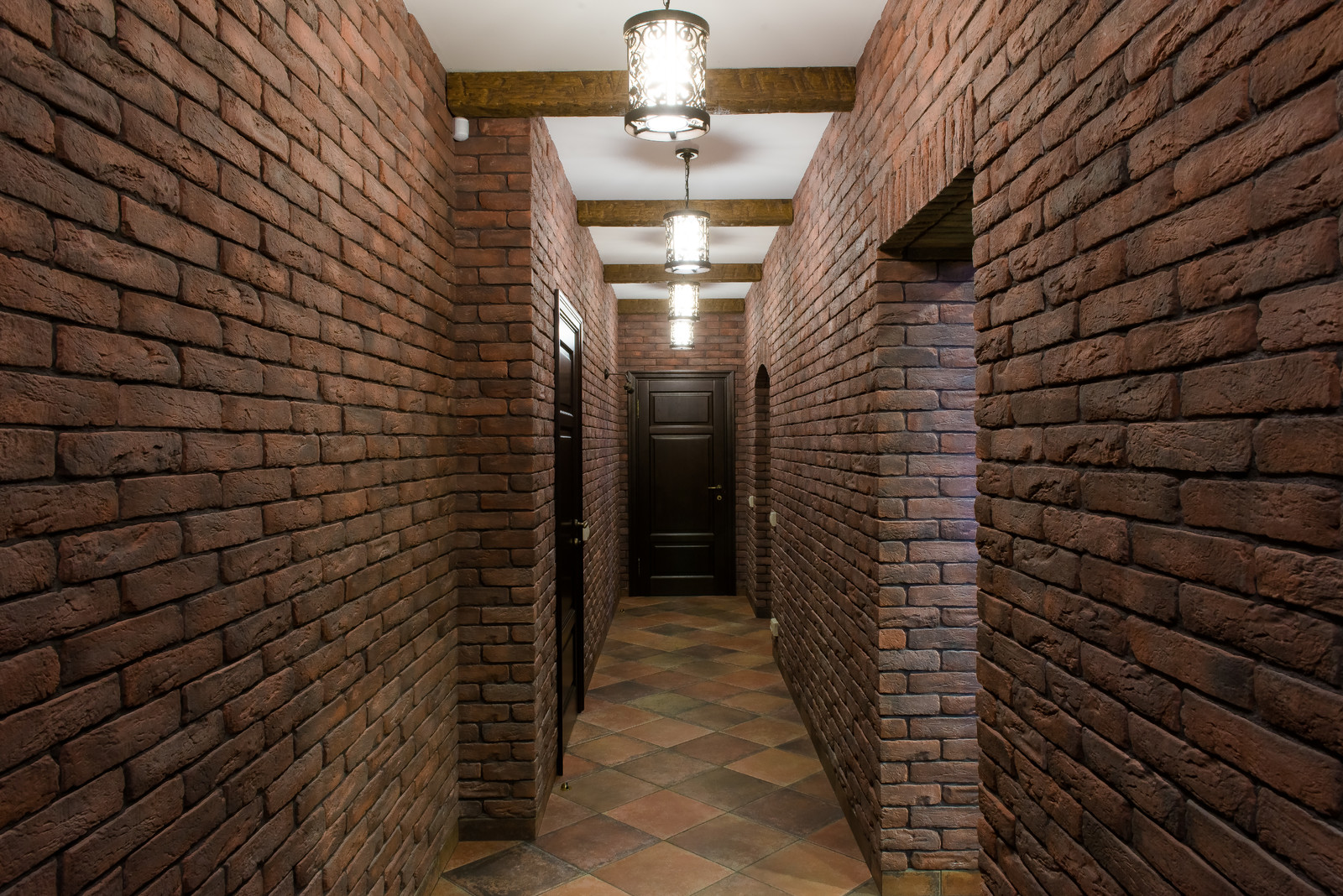 Коридор цокольного этажа
