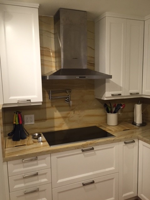 Example of a transitional kitchen design in Miami