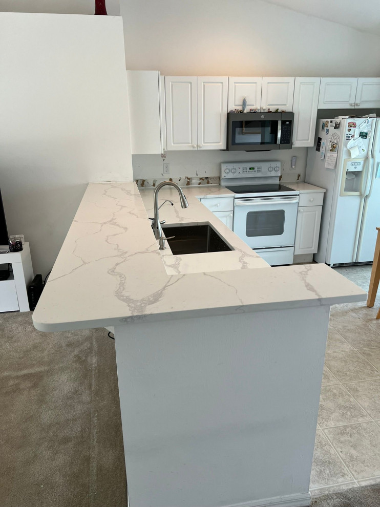 Kitchen countertops and Backsplash