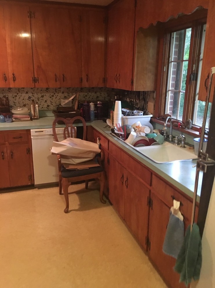 Built-in cutting boards and trivets that protect your kitchen countertop,  1970s style - Retro Renovation