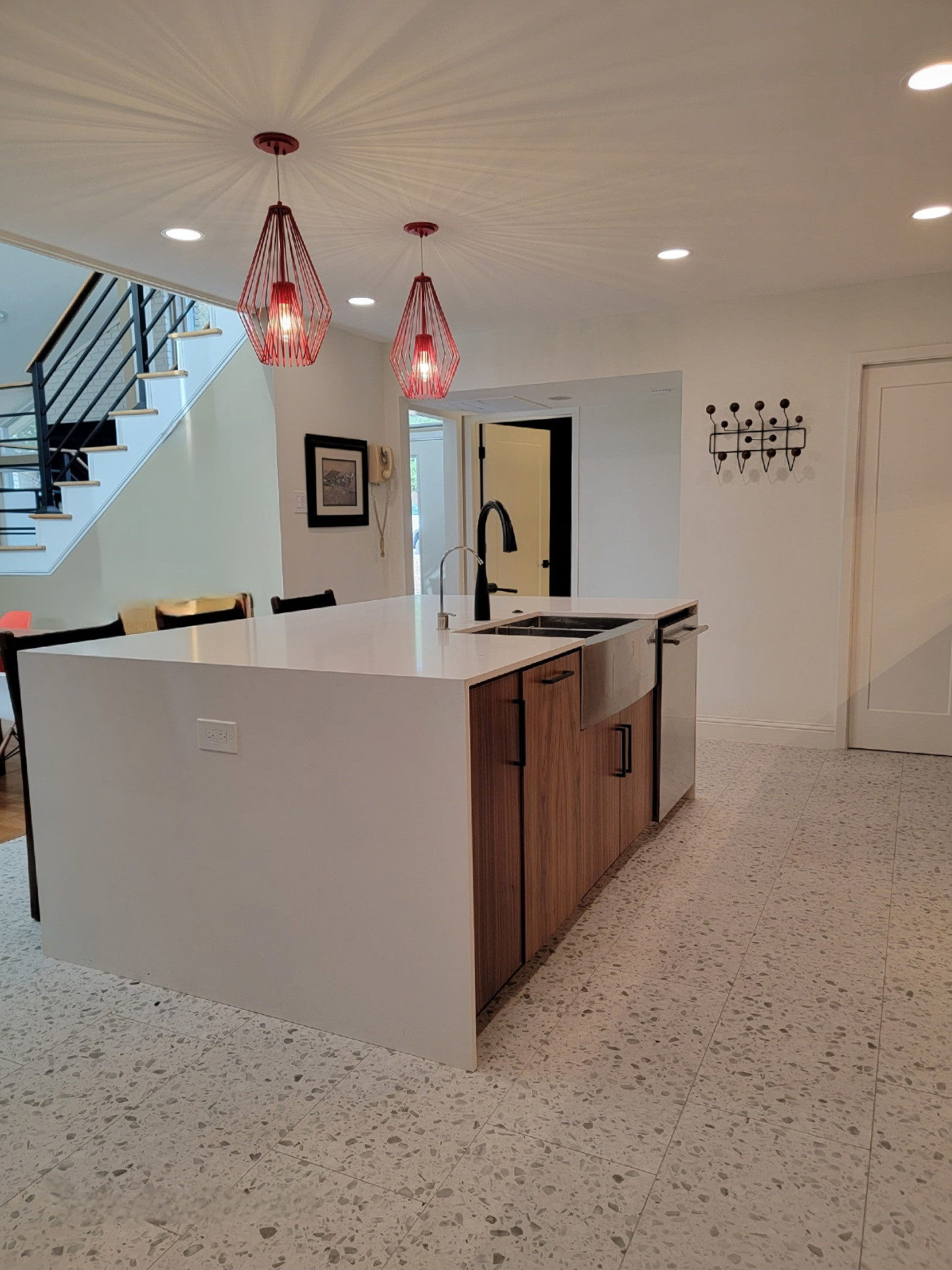 CONTEMPORARY KITCHEN RENOVATION