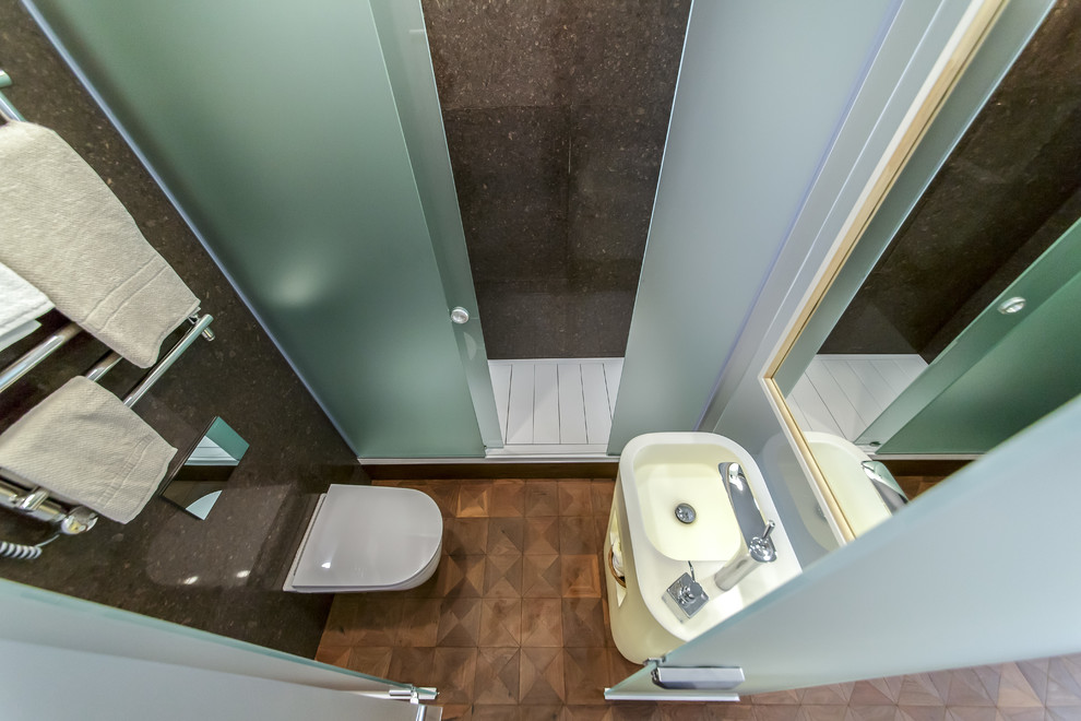 Спальня со стеклянным кубом