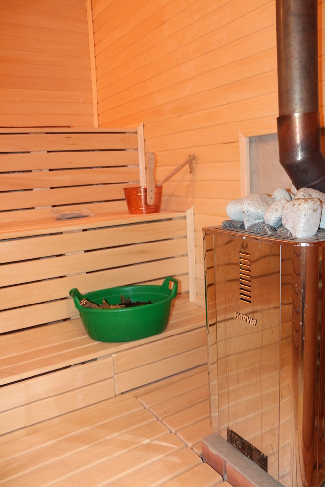 Баня с бильярдной