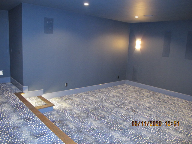 Transitional home design photo in Boston