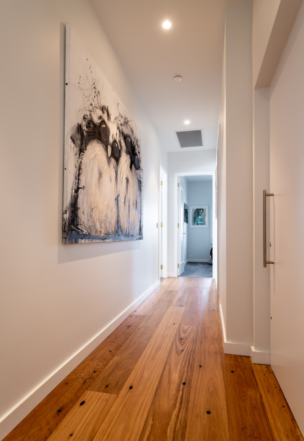 Via Mare, Cronulla nyklassisk-hall