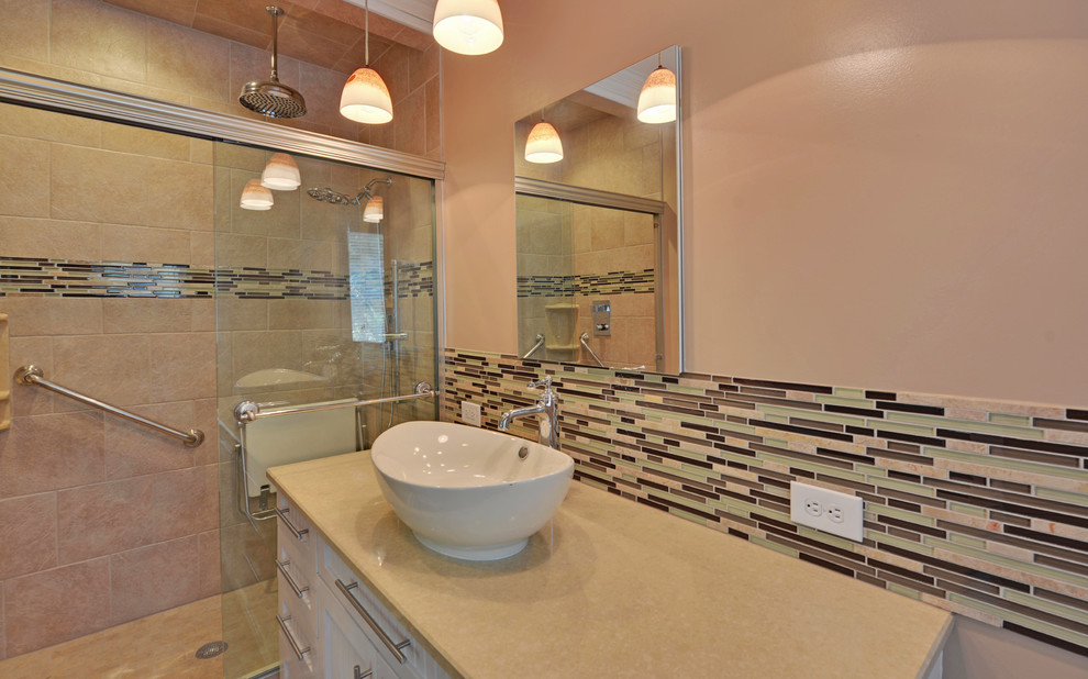 Example of an arts and crafts bathroom design in Atlanta
