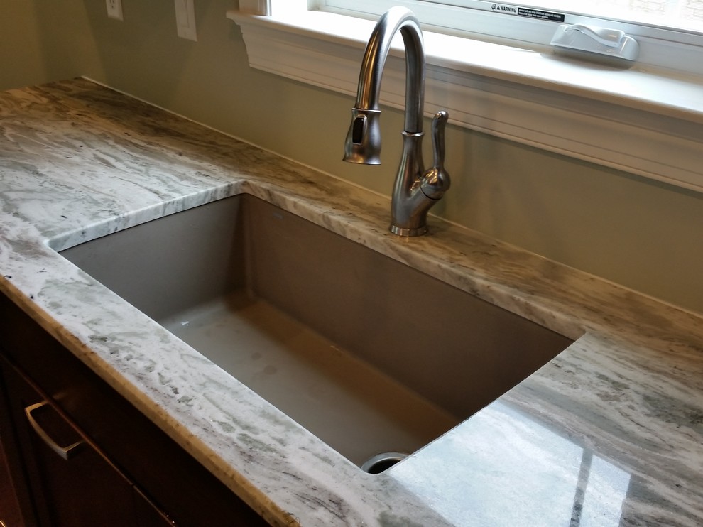 Home design - transitional home design idea