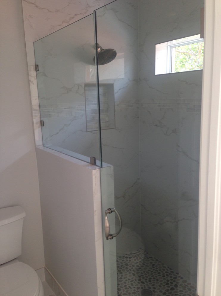 Zervas master bathroom