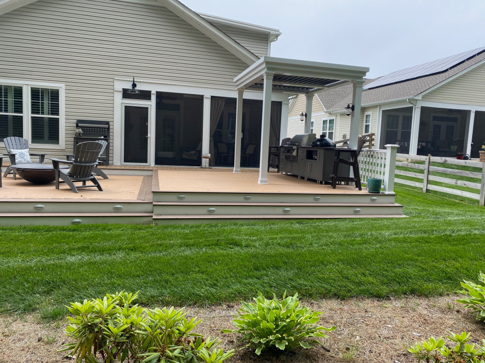 Deck - backyard deck idea in Richmond