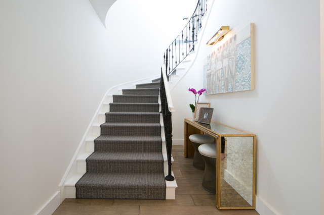 Transitional Staircase nyklassisk-trappe
