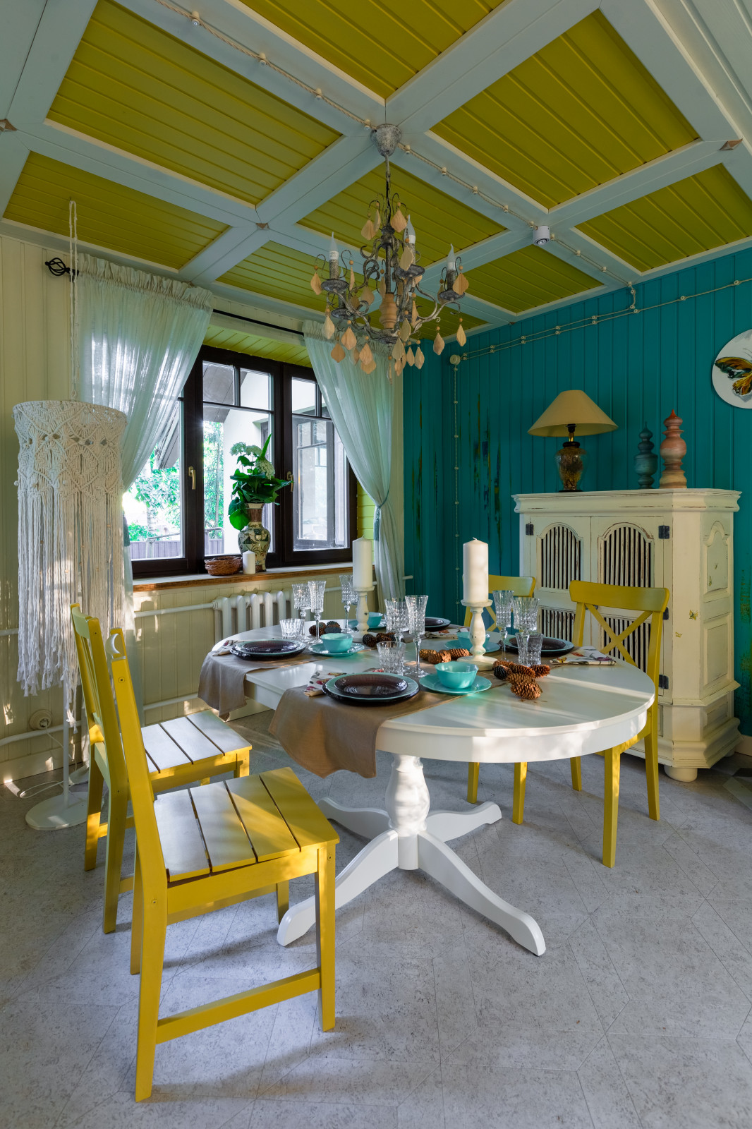 ВЕРАНДА В ДОМЕ. СТОЛОВАЯ ЦВЕТА ТИФАННИ.