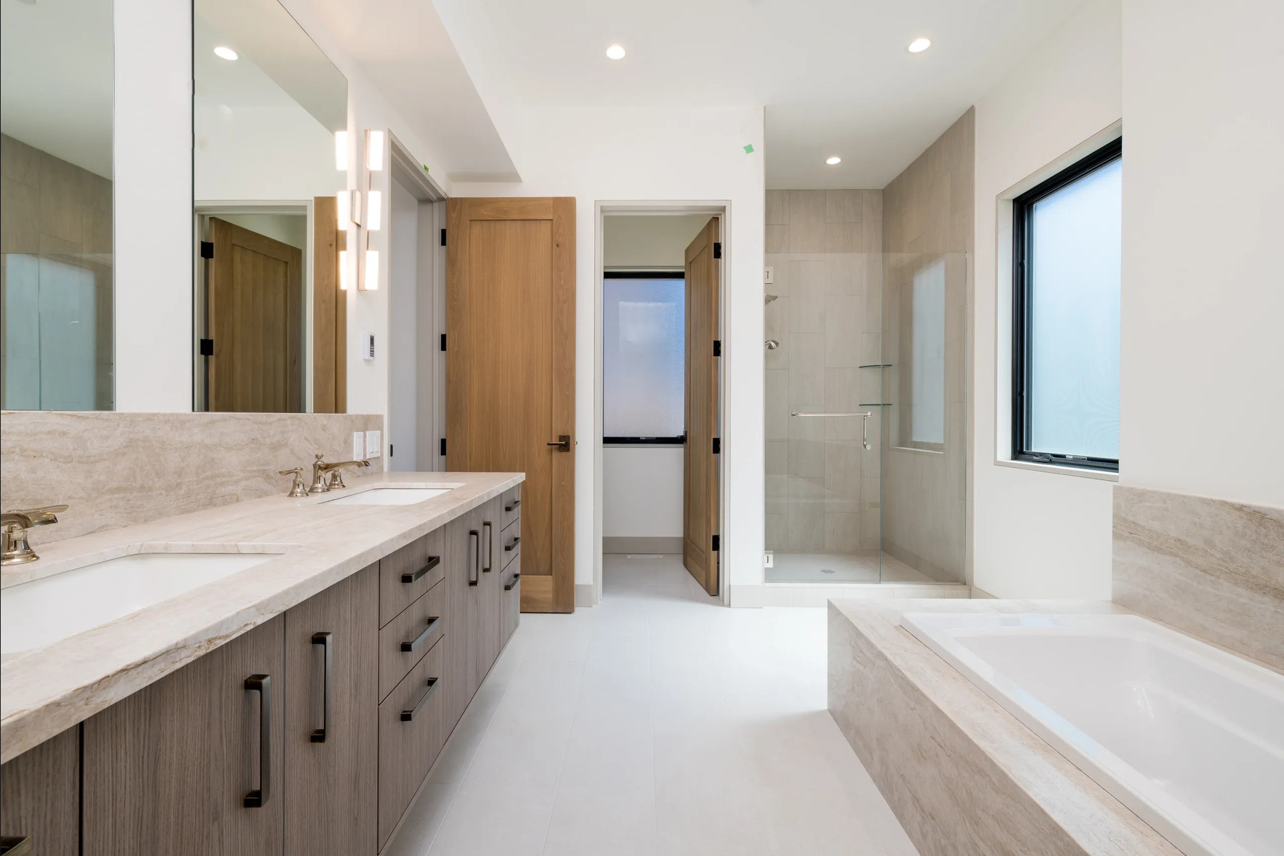 The Snowbird Townhomes Bathroom