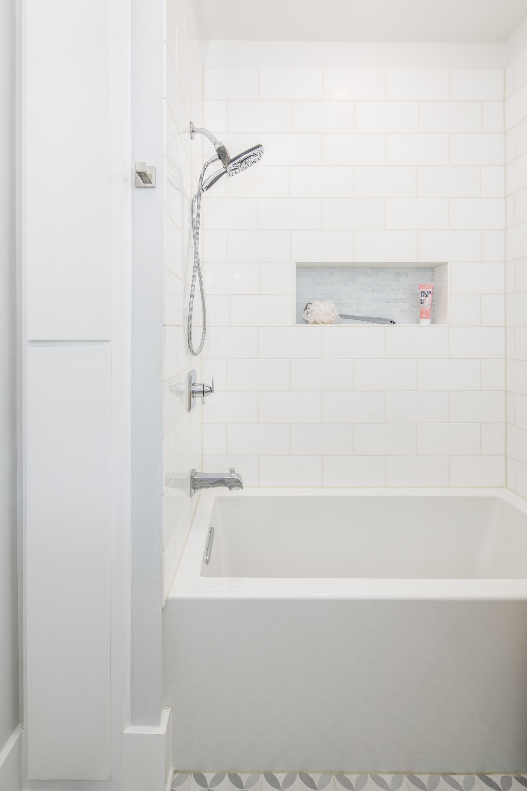 Penn Ave Fresh Full Bath Remodel