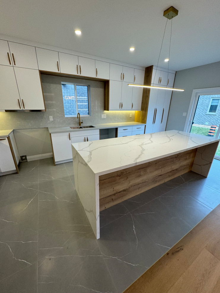 Example of a minimalist kitchen design in Toronto