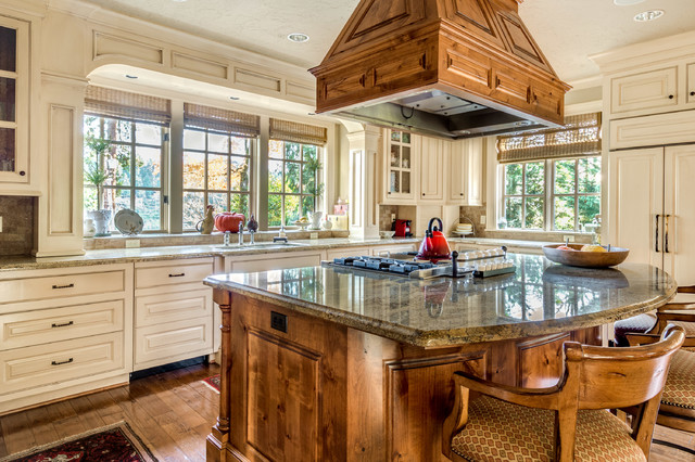 Kitchen traditional-kitchen