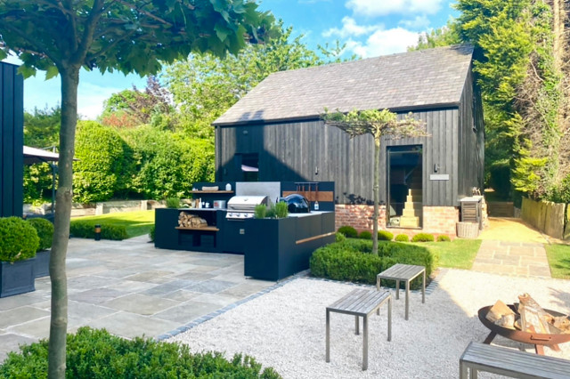 Outdoor kitchen in Macclesfield, Cheshire courtyard
