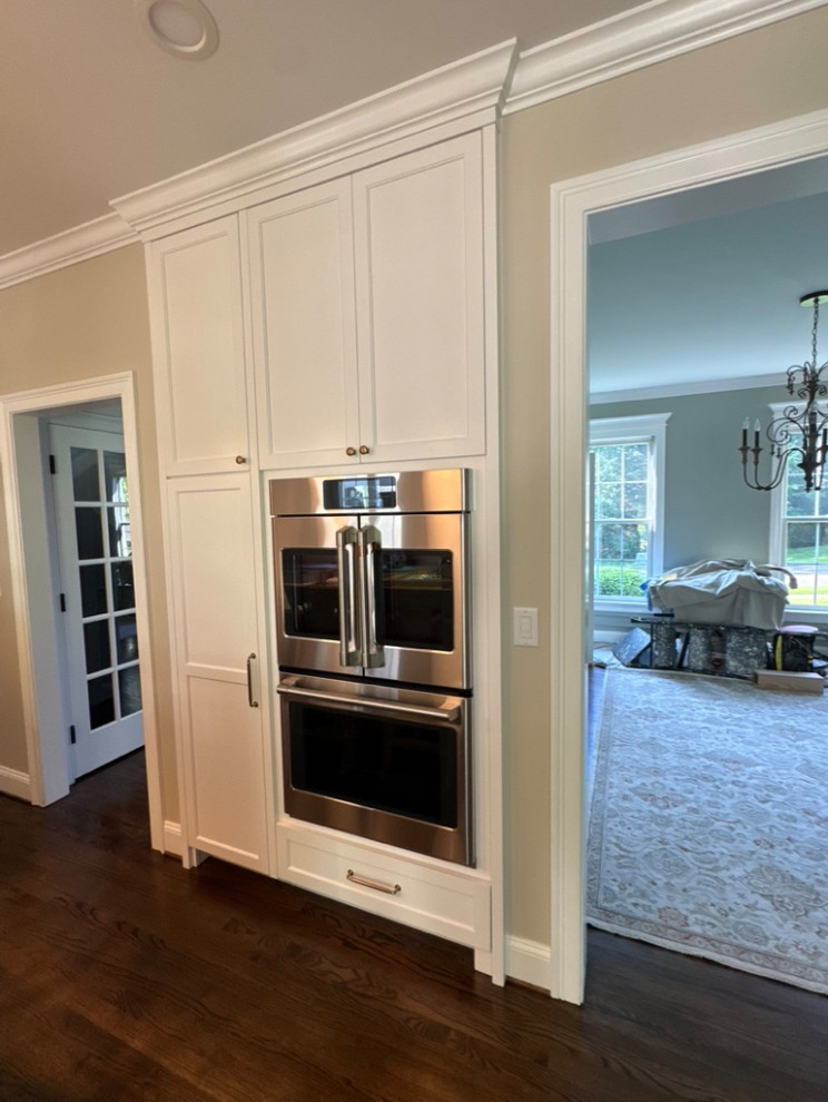 Transitional kitchen photo in Boston