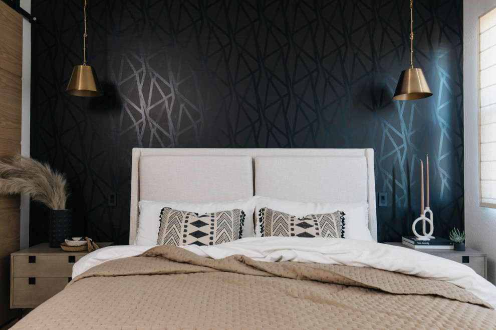 Home design - transitional home design idea in Phoenix
