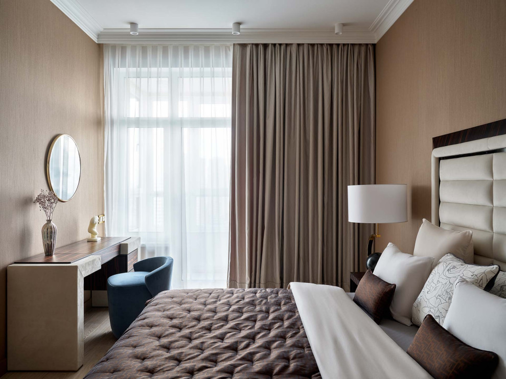 Mid-sized contemporary master bedroom in Moscow with beige walls, medium hardwood floors and brown floor.