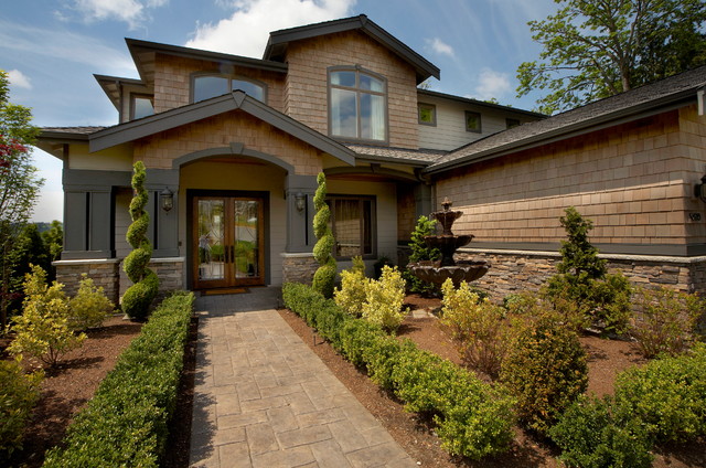 Redmond Custom klassisk-hus-og-facade