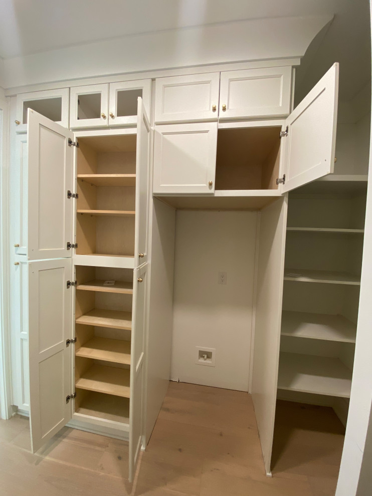 Build In's and Entertainment Centers