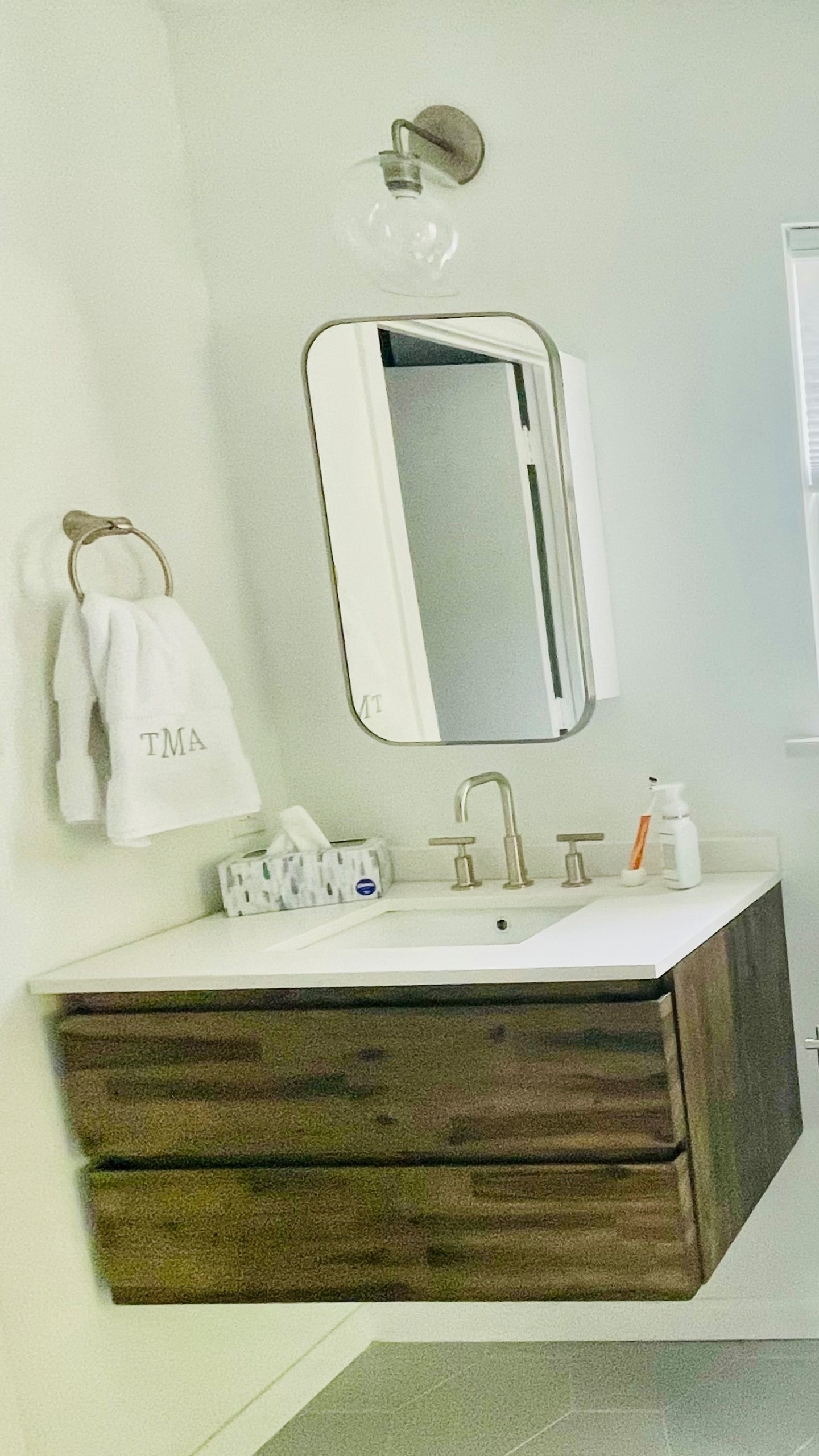 Old Lake Highlands Kitchen and Bathroom Remodel