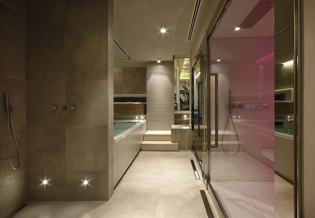 Villa collina torinese contemporary-bathroom