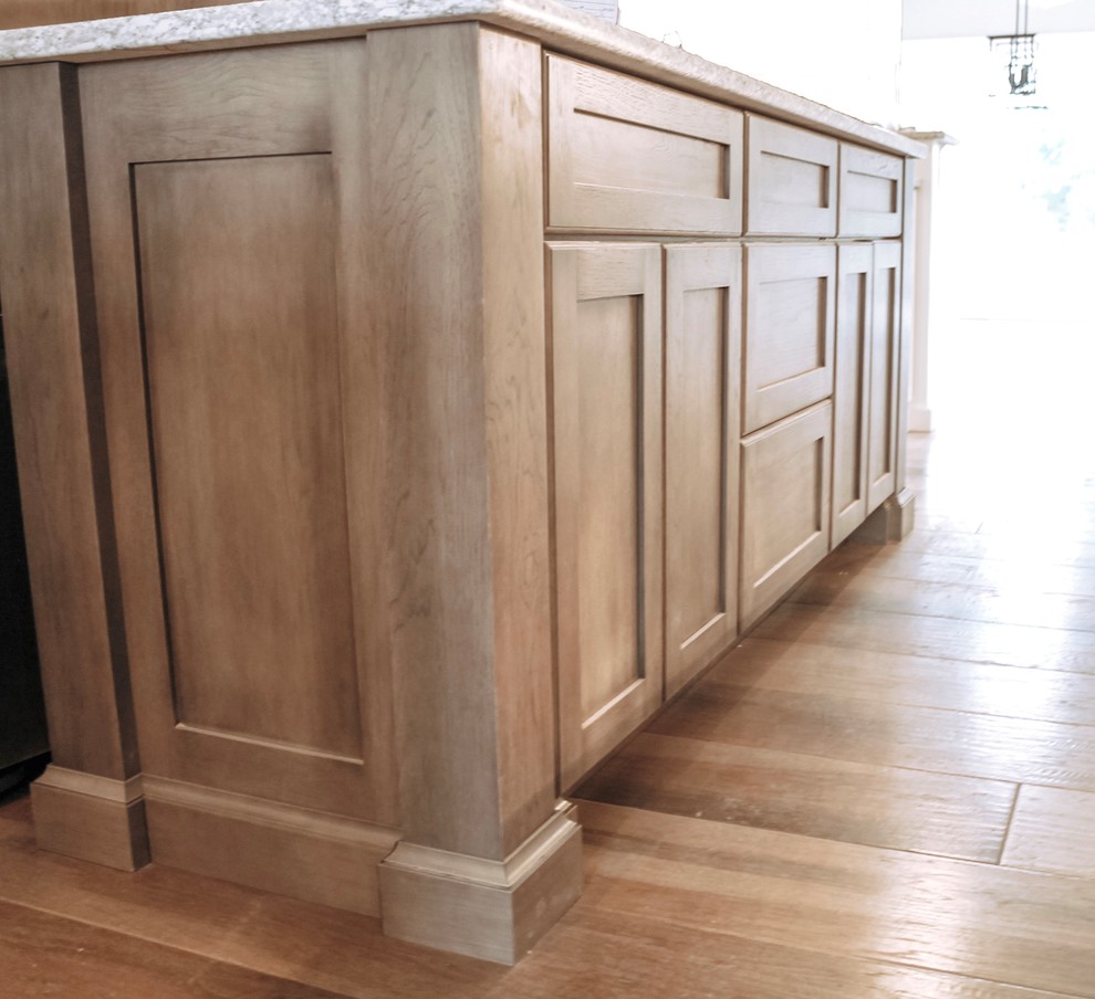 Inspiration for a rustic kitchen remodel in Chicago