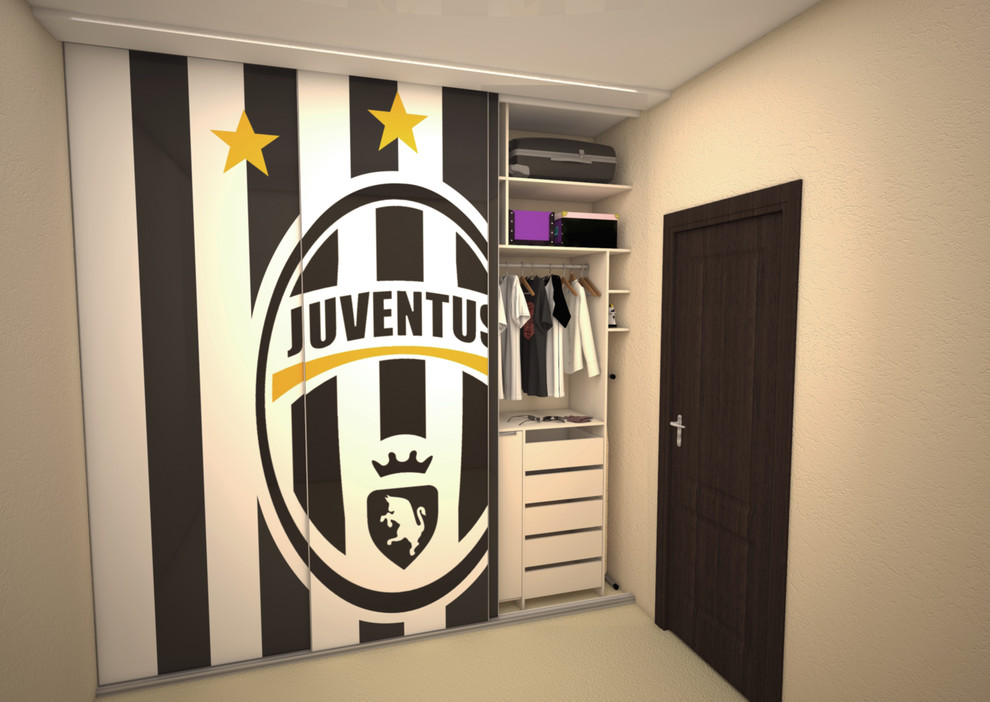 Шкаф-купе для футболиста