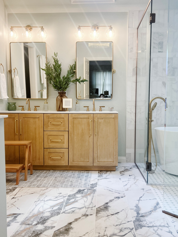 spacious walk-in shower/wet room.