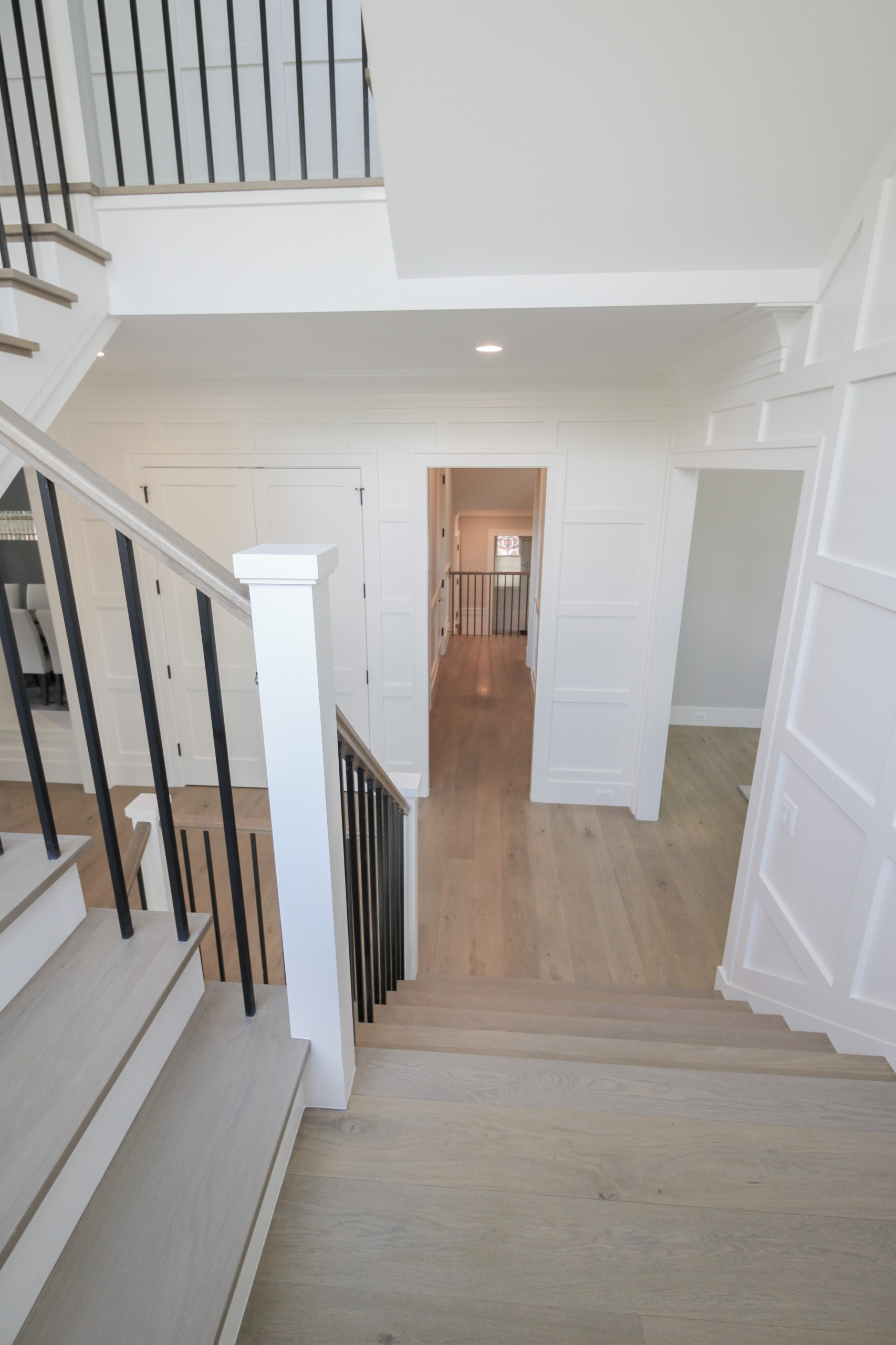 87_Welcoming and Functional Contemporary U-shaped Staircase, Arlington, VA 22207