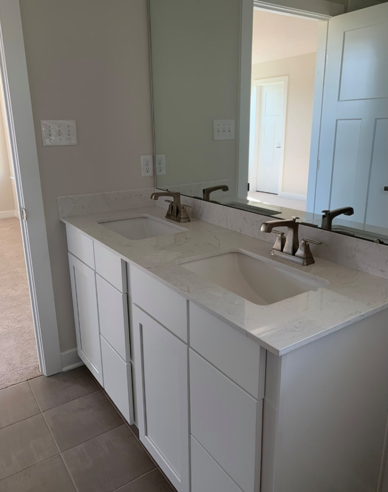 Master Bathroom Remodel (Before)