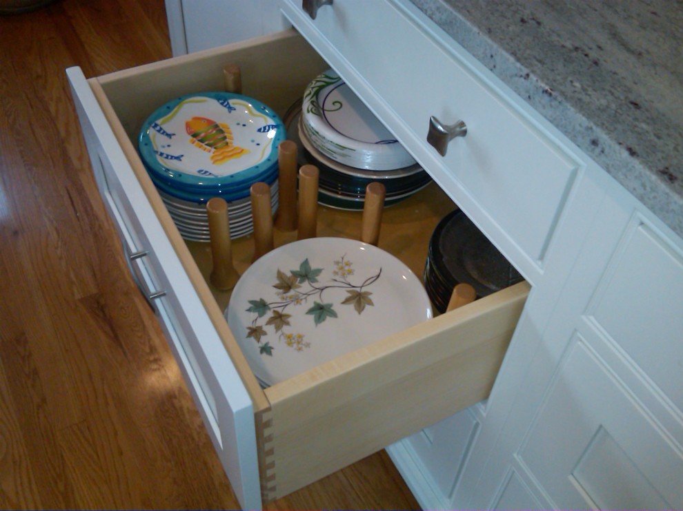 Transitional home design photo in New York