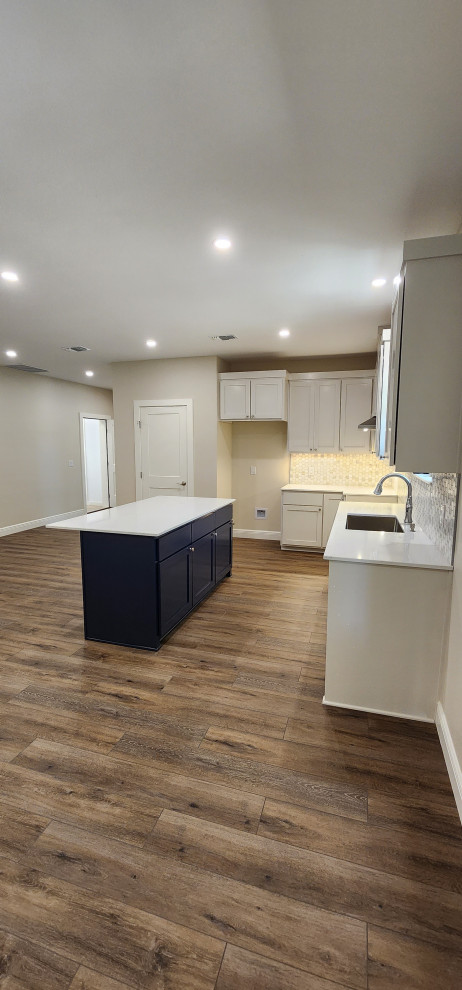 Inspiration for a transitional kitchen remodel in Austin